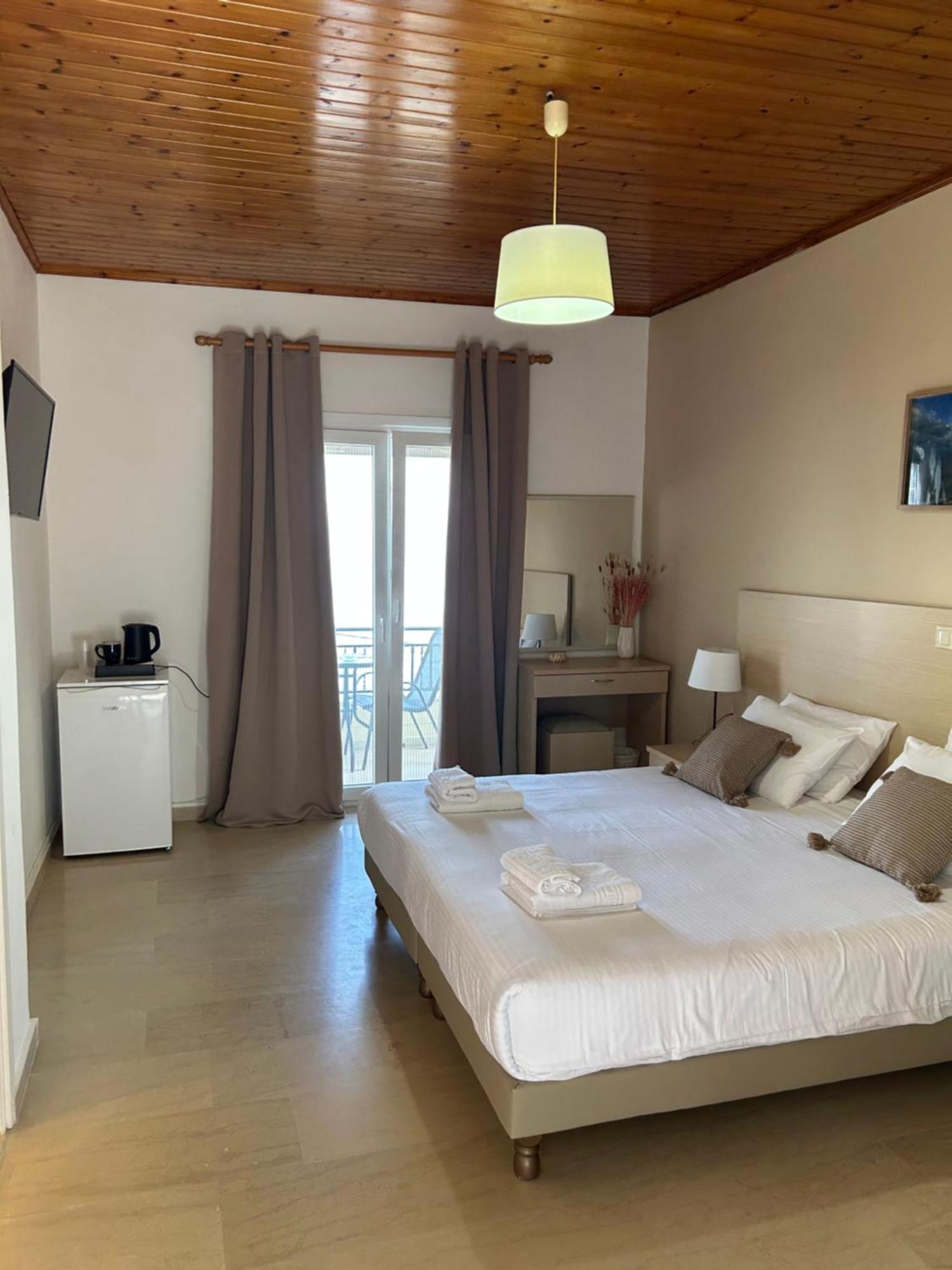 Akrogiali Rooms Mpoukaris Esterno foto